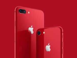 赤いiPhone！前回との違いは何？のサムネイル